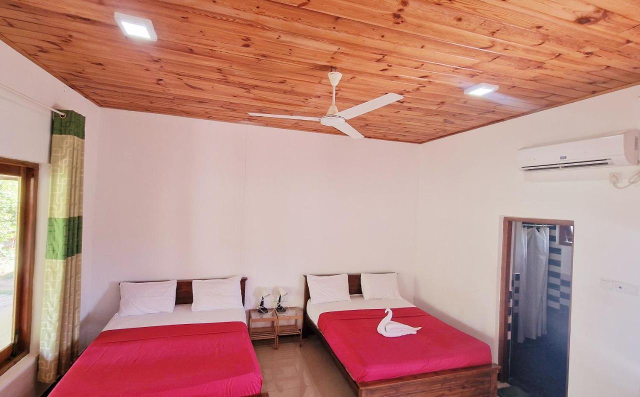 Hotel Italian Guest Trincomalee Exterior foto