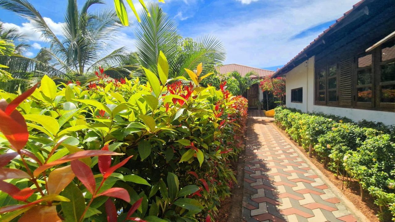 Hotel Italian Guest Trincomalee Exterior foto