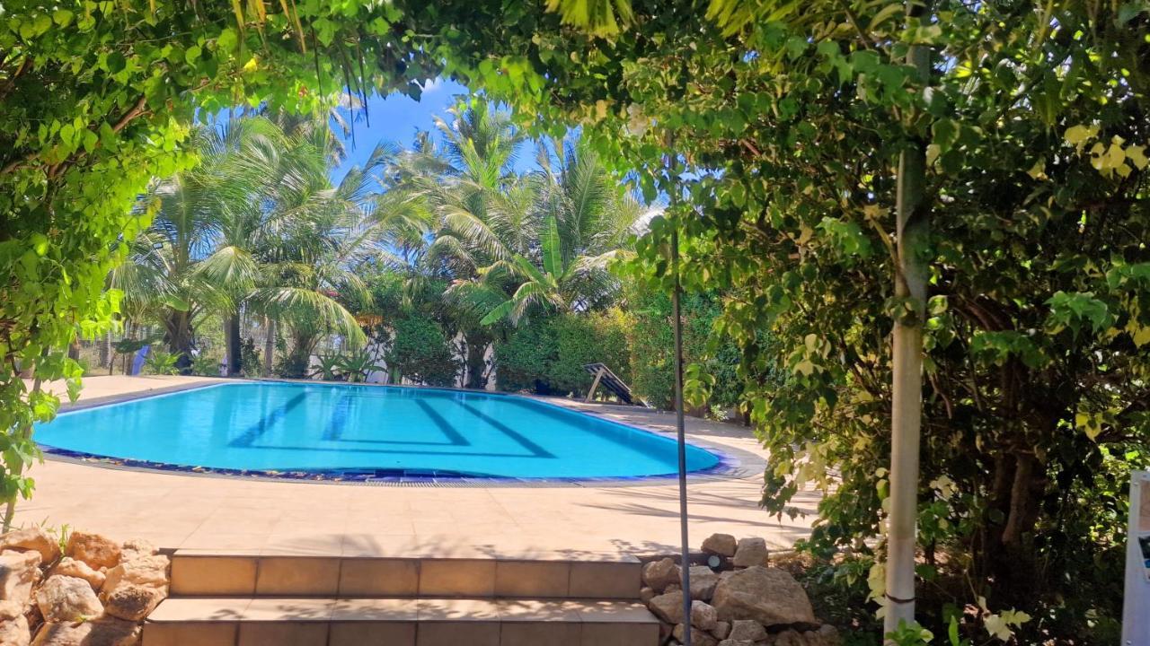 Hotel Italian Guest Trincomalee Exterior foto